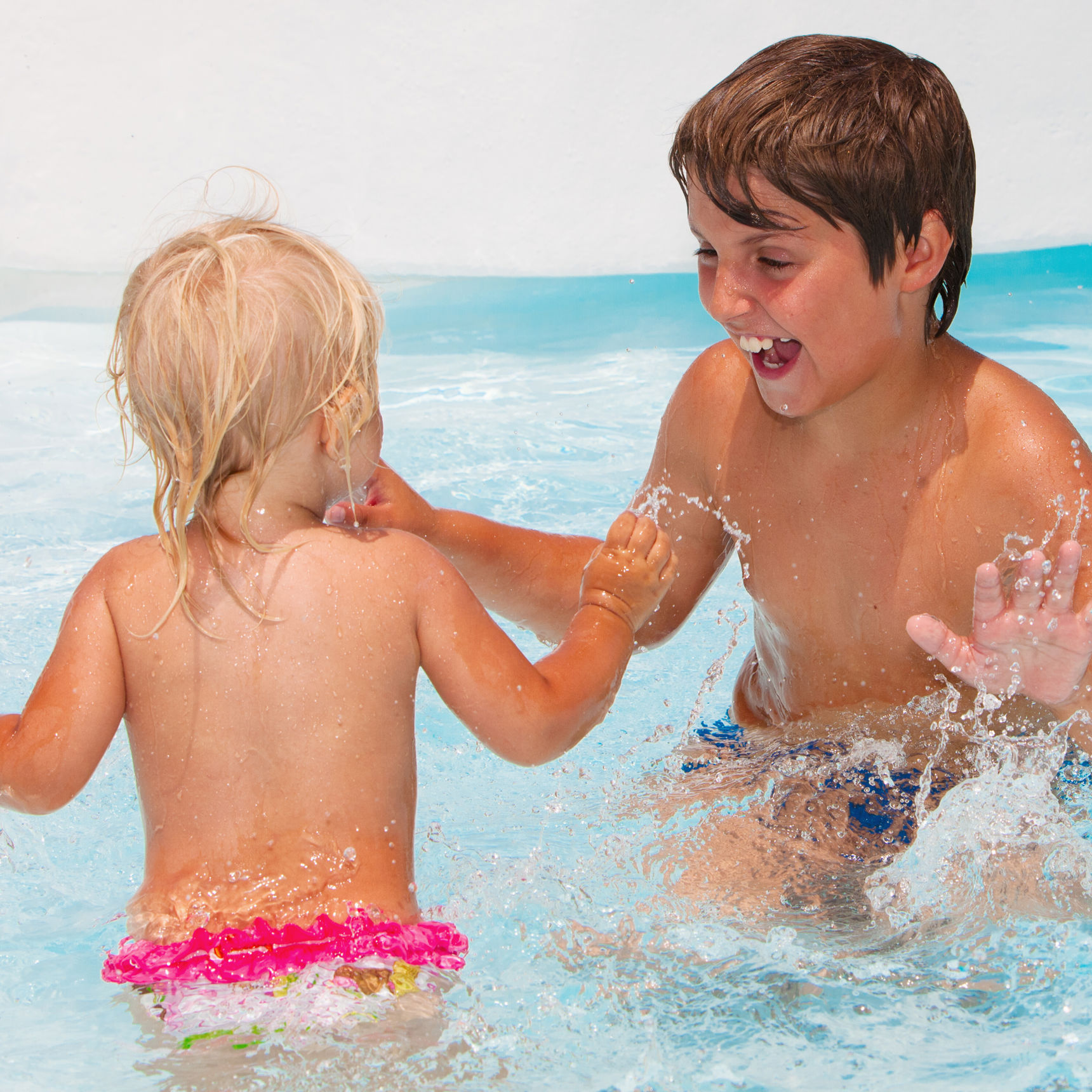 Legende børn i vand