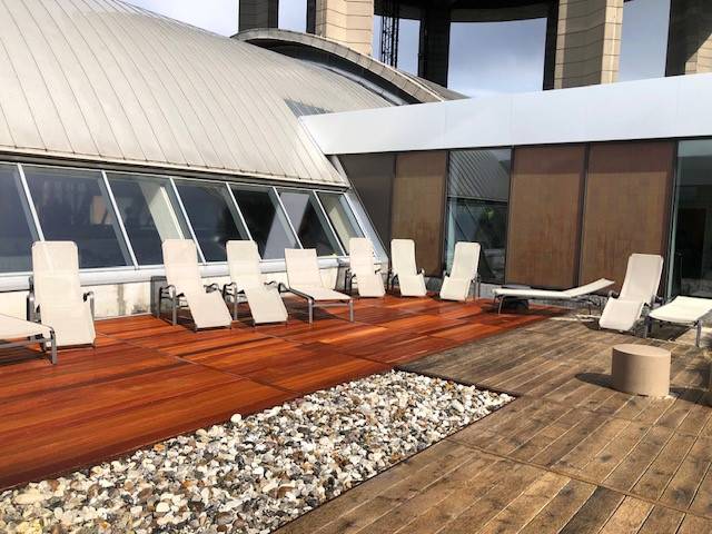 Gårdhave mellem wellnes og terapi udvidet sommer